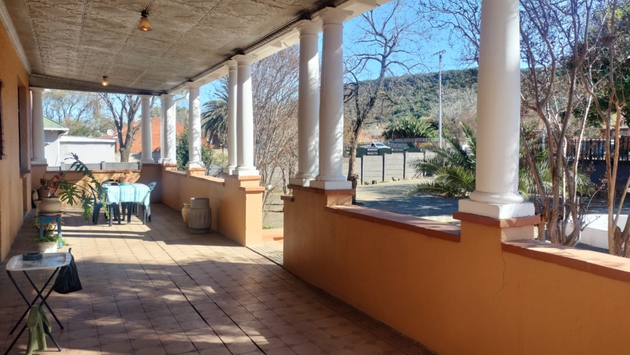 5 Bedroom Property for Sale in Navalsig Free State
